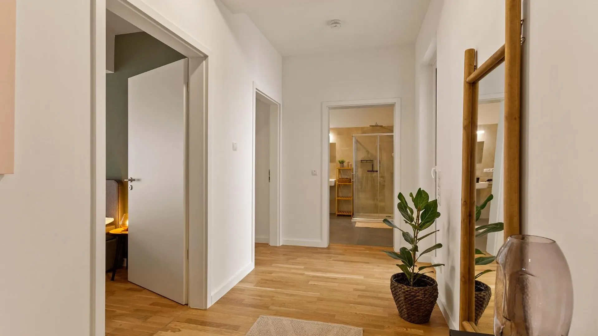 Mt Living - Private Terasse - Whirlpool Apartment Aschaffenburg 0*,